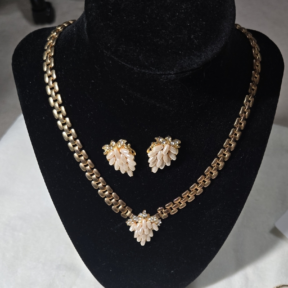Elegant Gold and Cream Costume Jewelry Set